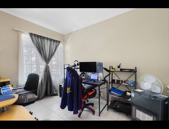 2 BEDROOM HOUSE FOR SALE IN MAGALIESSIG